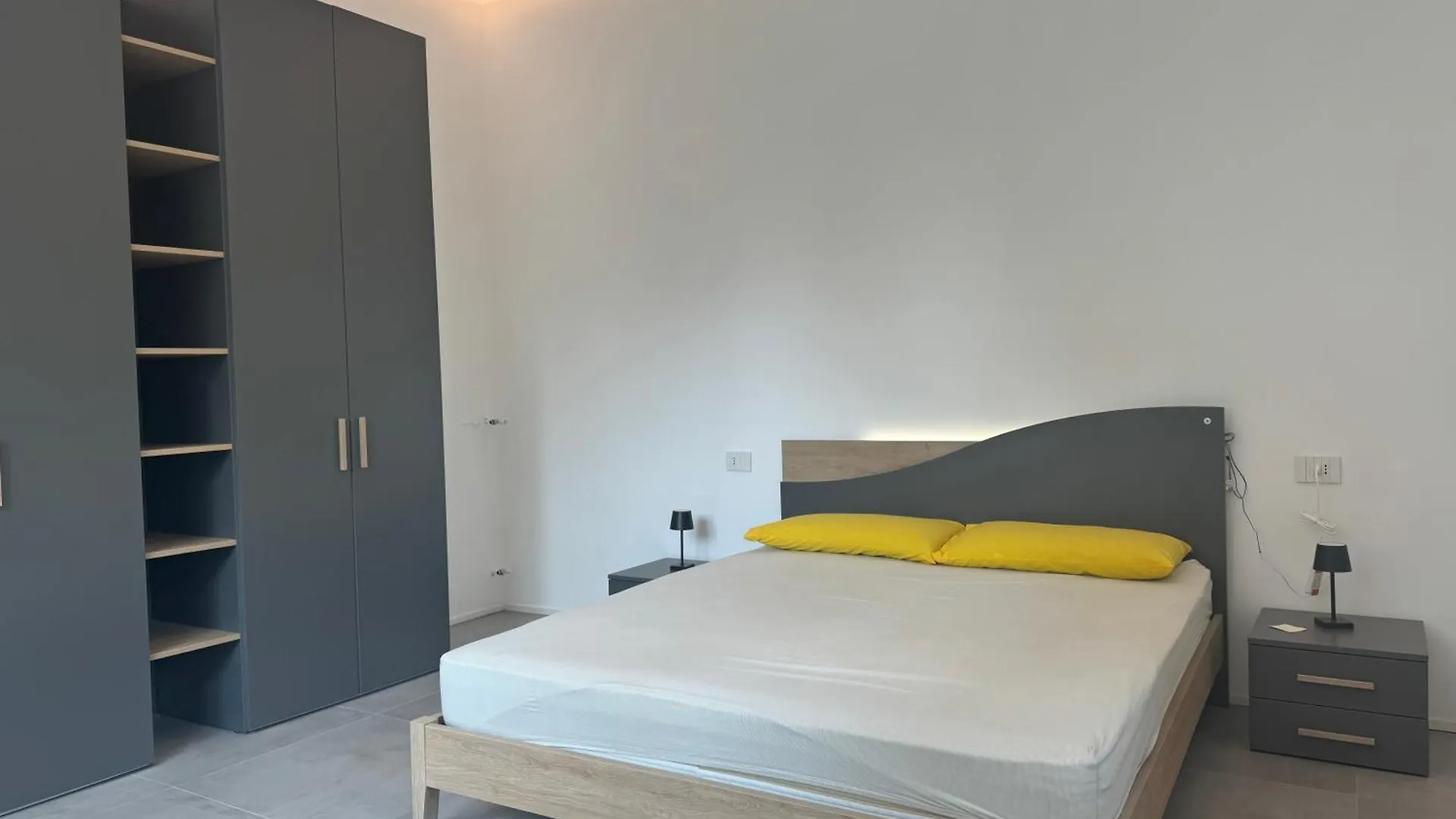 New!! Statuto Apartments Bergamo