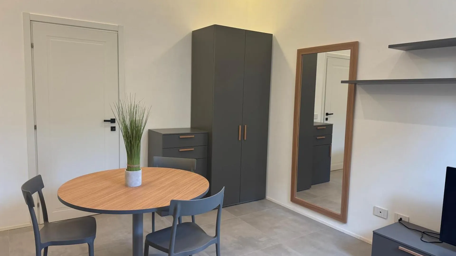 New!! Statuto Apartments Bergamo