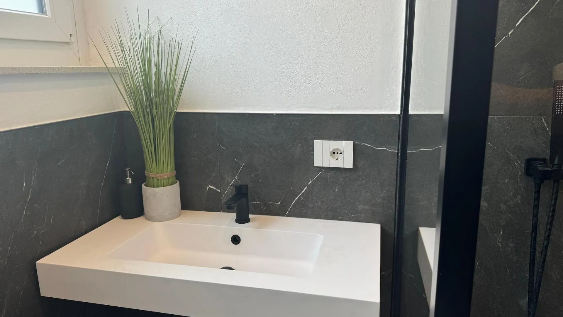 New!! Statuto Apartments Bergamo