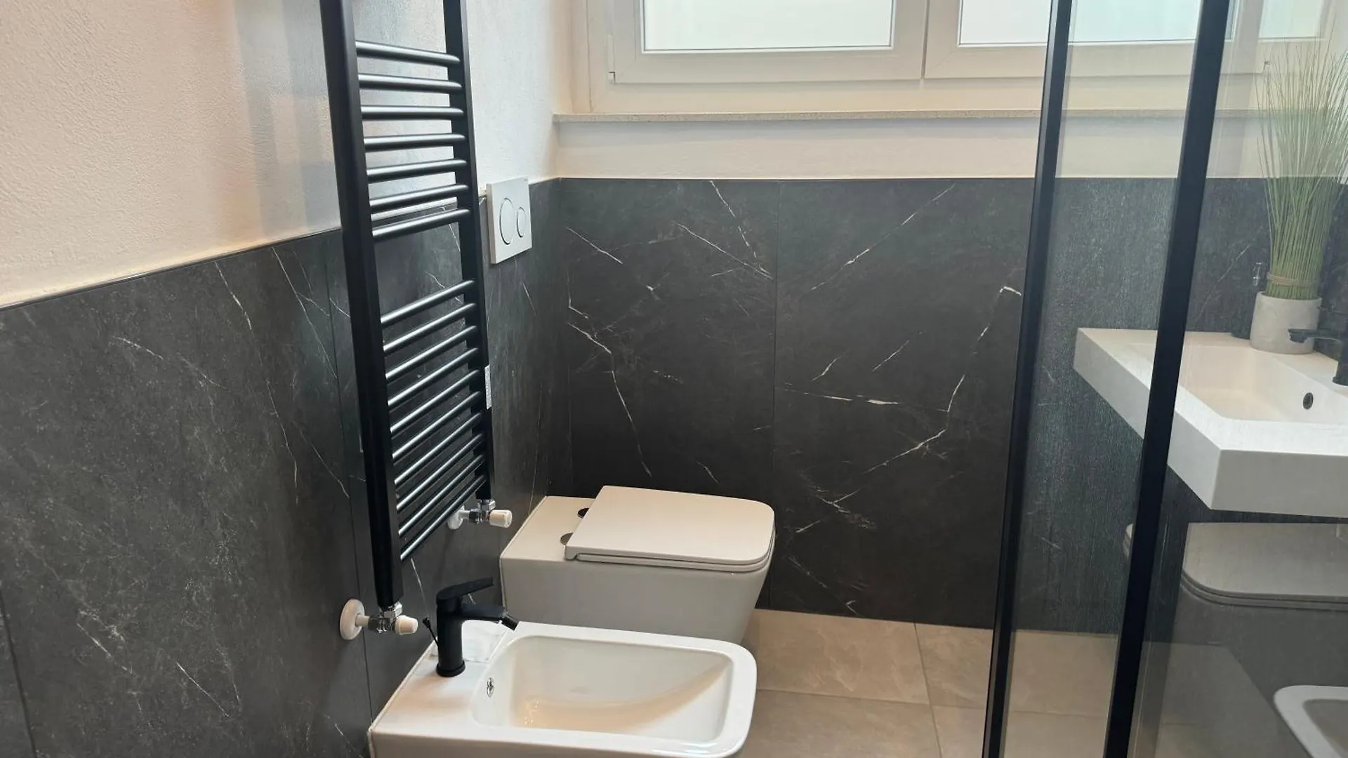 New!! Statuto Apartments Bergamo